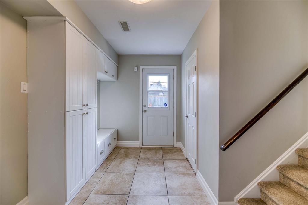 895 KEMSLEY Drive, Sarnia, Ontario, Canada