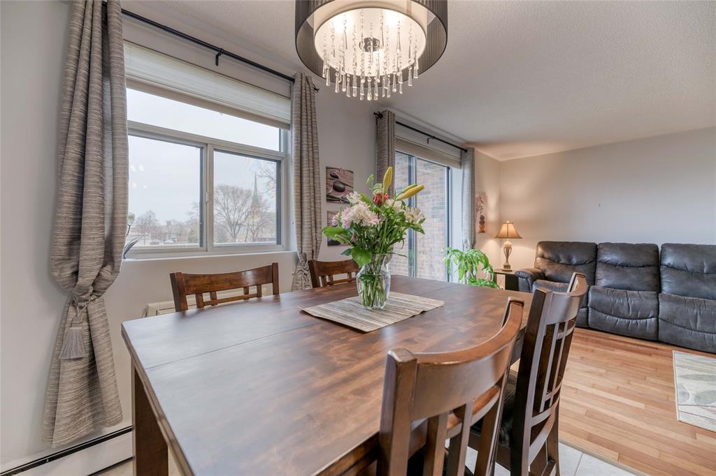 10 DERBY Lane Unit# 205, Sarnia, Ontario, Canada