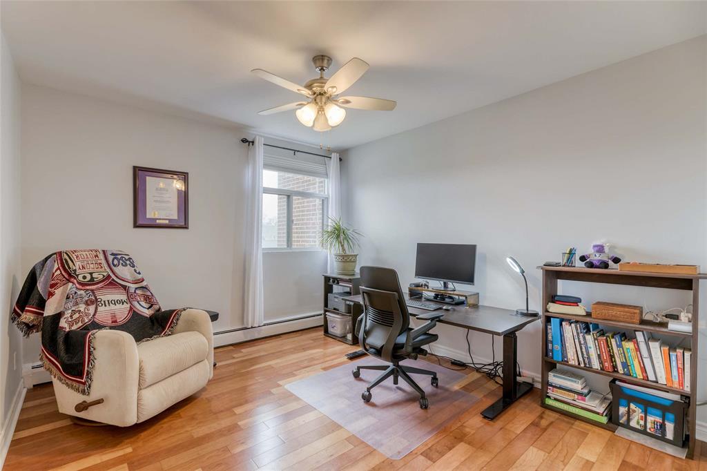 10 DERBY Lane Unit# 205, Sarnia, Ontario, Canada