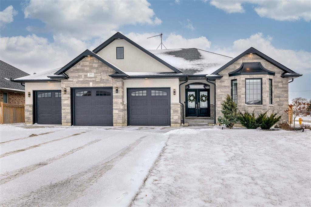 3880 ARIE Court, Plympton-Wyoming, Ontario, Canada