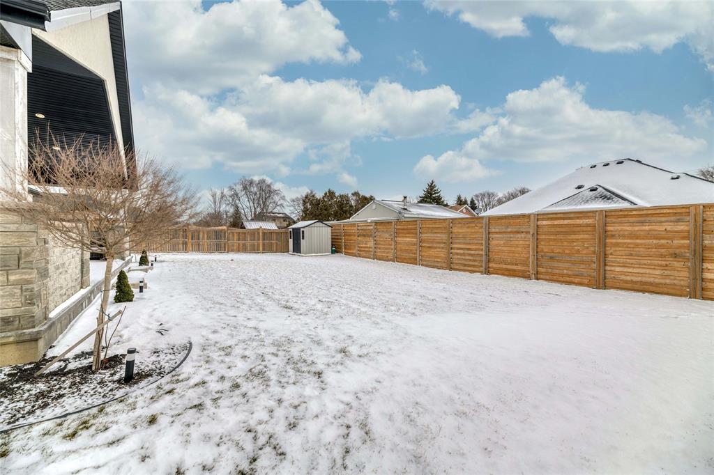 3880 ARIE Court, Plympton-Wyoming, Ontario, Canada