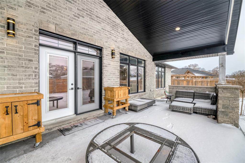 3880 ARIE Court, Plympton-Wyoming, Ontario, Canada