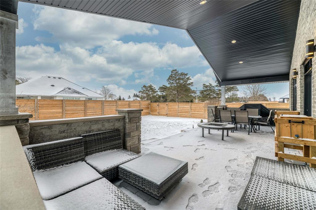 3880 ARIE Court, Plympton-Wyoming, Ontario, Canada