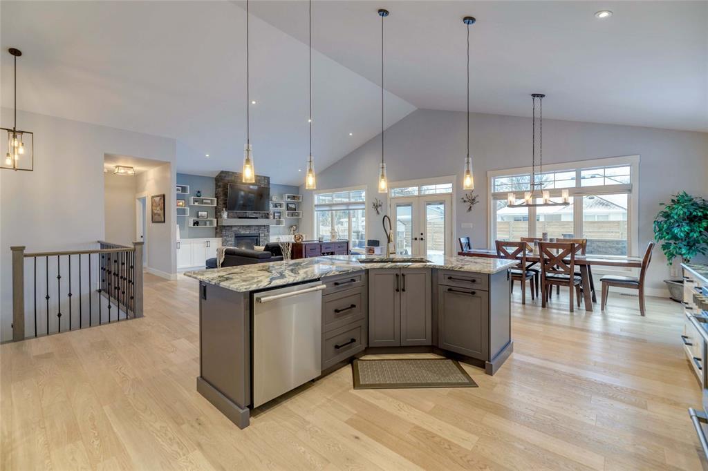 3880 ARIE Court, Plympton-Wyoming, Ontario, Canada