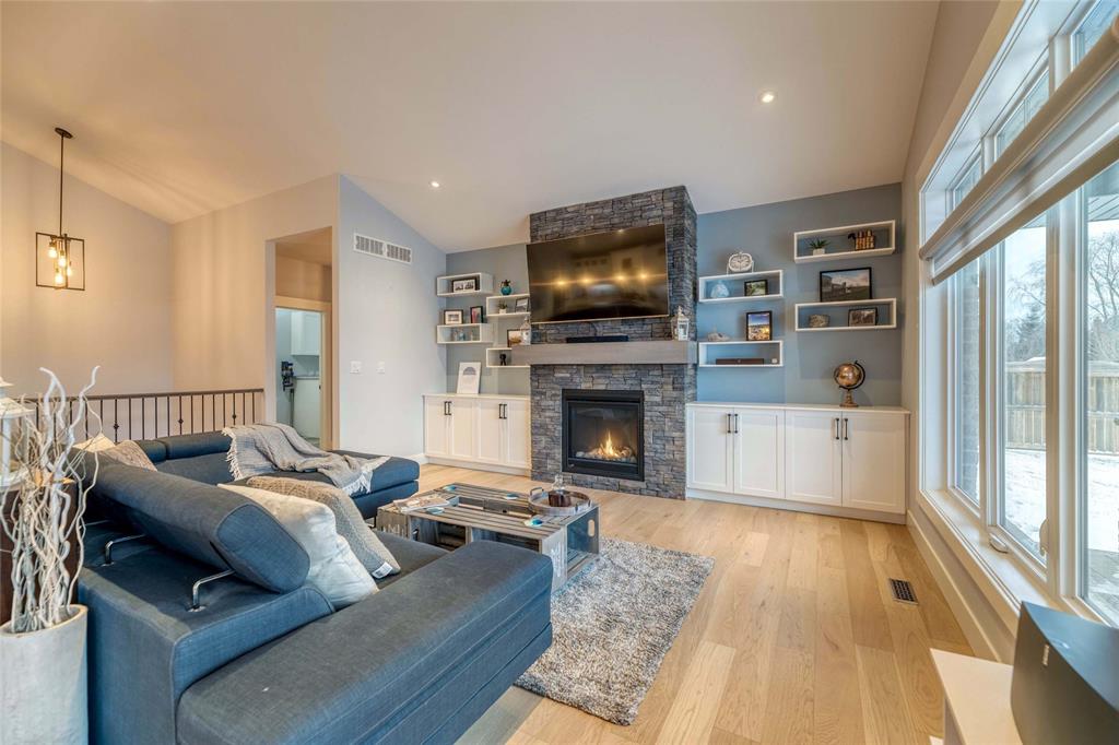 3880 ARIE Court, Plympton-Wyoming, Ontario, Canada