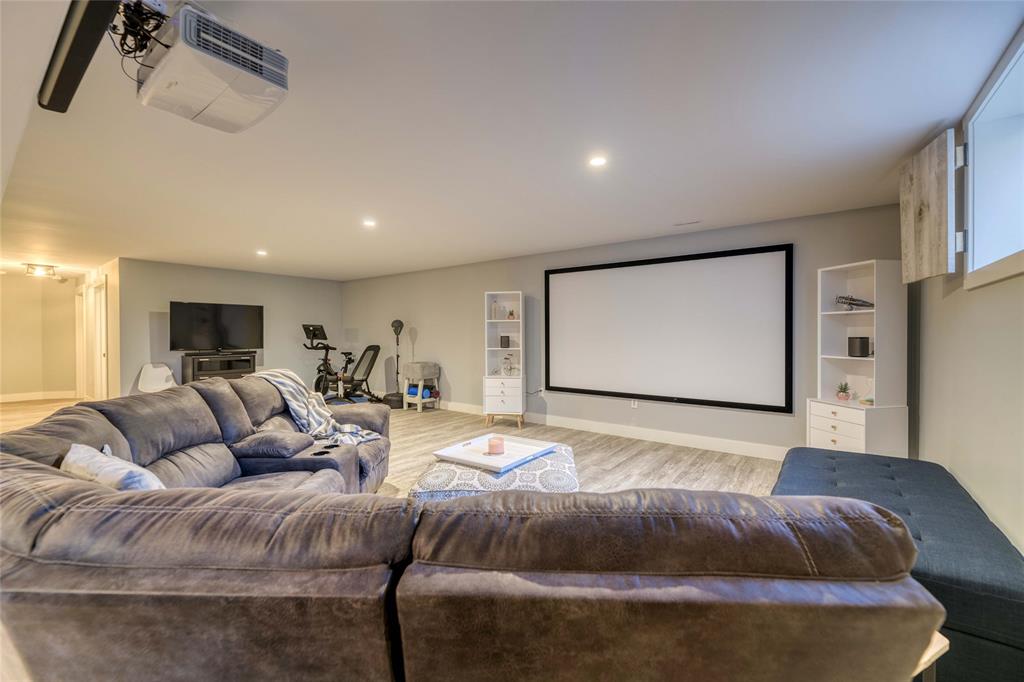 3880 ARIE Court, Plympton-Wyoming, Ontario, Canada