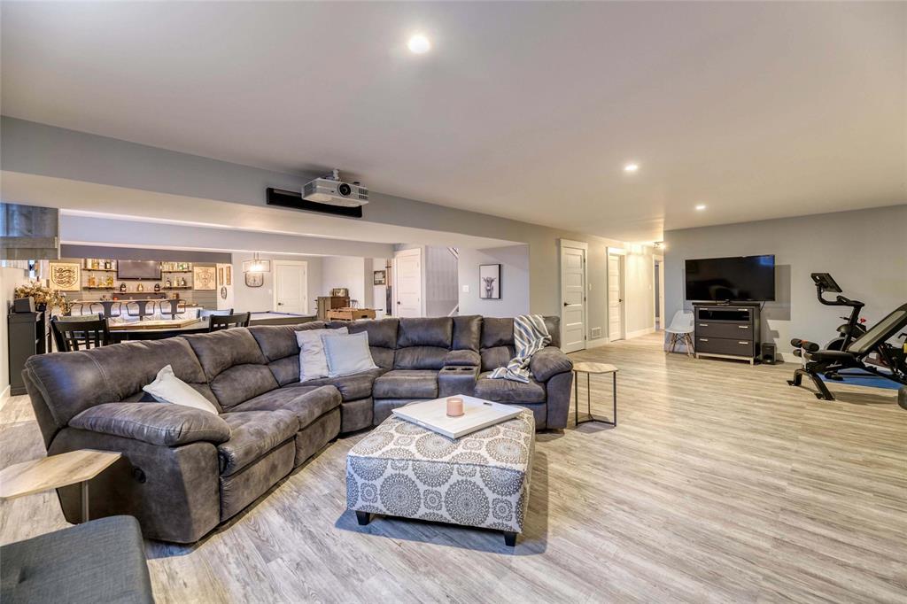 3880 ARIE Court, Plympton-Wyoming, Ontario, Canada