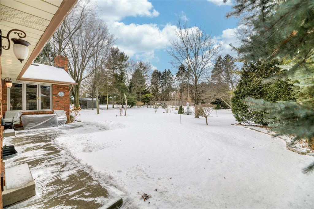 1603 HOLDEN Drive, Sarnia, Ontario, Canada