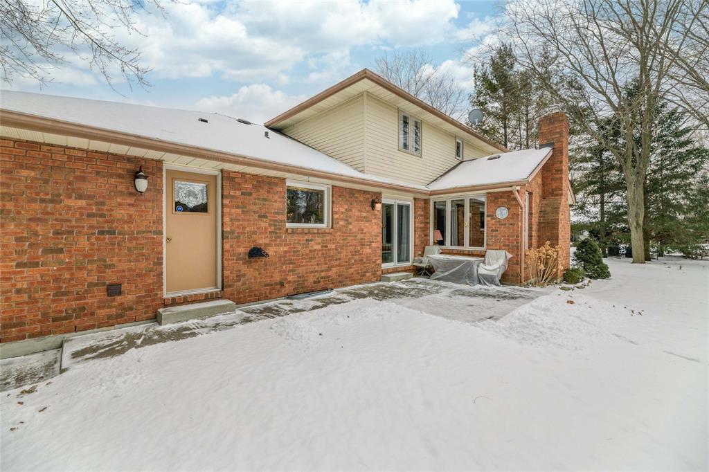 1603 HOLDEN Drive, Sarnia, Ontario, Canada
