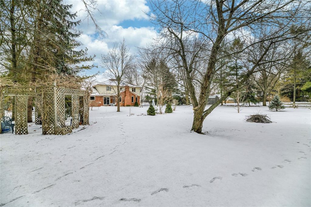 1603 HOLDEN Drive, Sarnia, Ontario, Canada