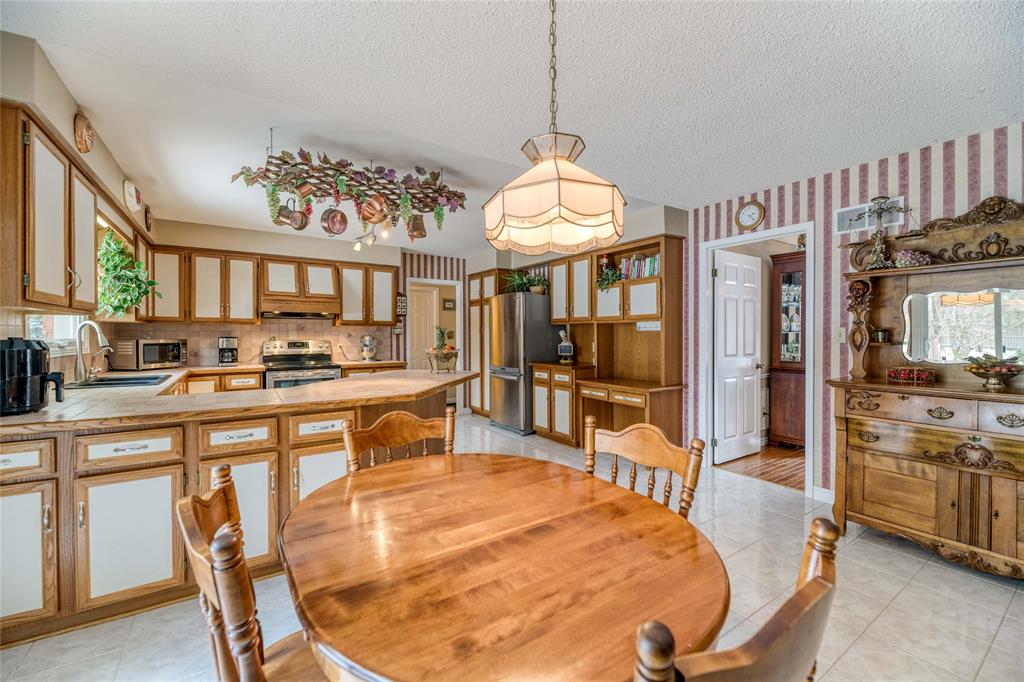1603 HOLDEN Drive, Sarnia, Ontario, Canada
