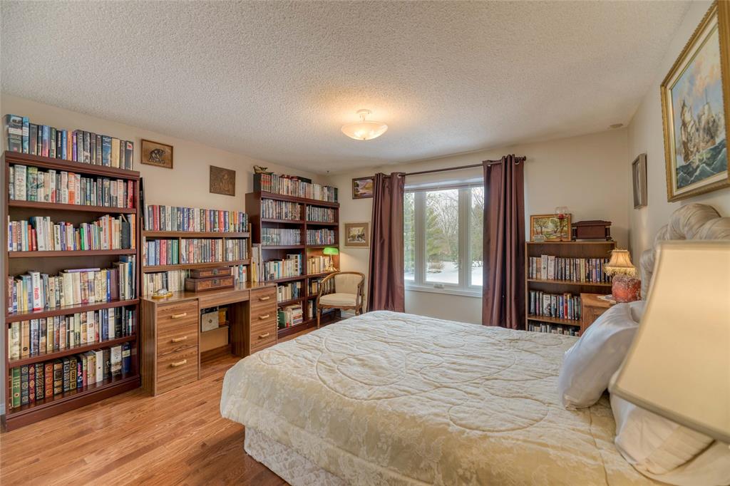1603 HOLDEN Drive, Sarnia, Ontario, Canada