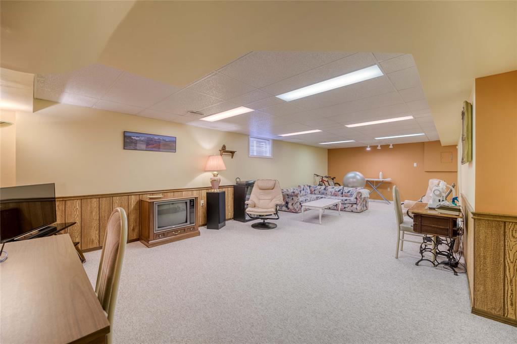 1603 HOLDEN Drive, Sarnia, Ontario, Canada