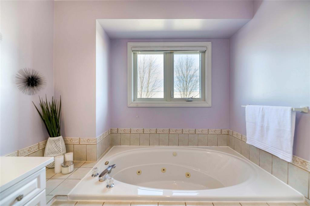 620 HUMBER Drive, Sarnia, Ontario, Canada