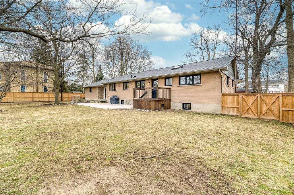 33 MAC DONALD Street, Lambton Shores, Ontario, Canada