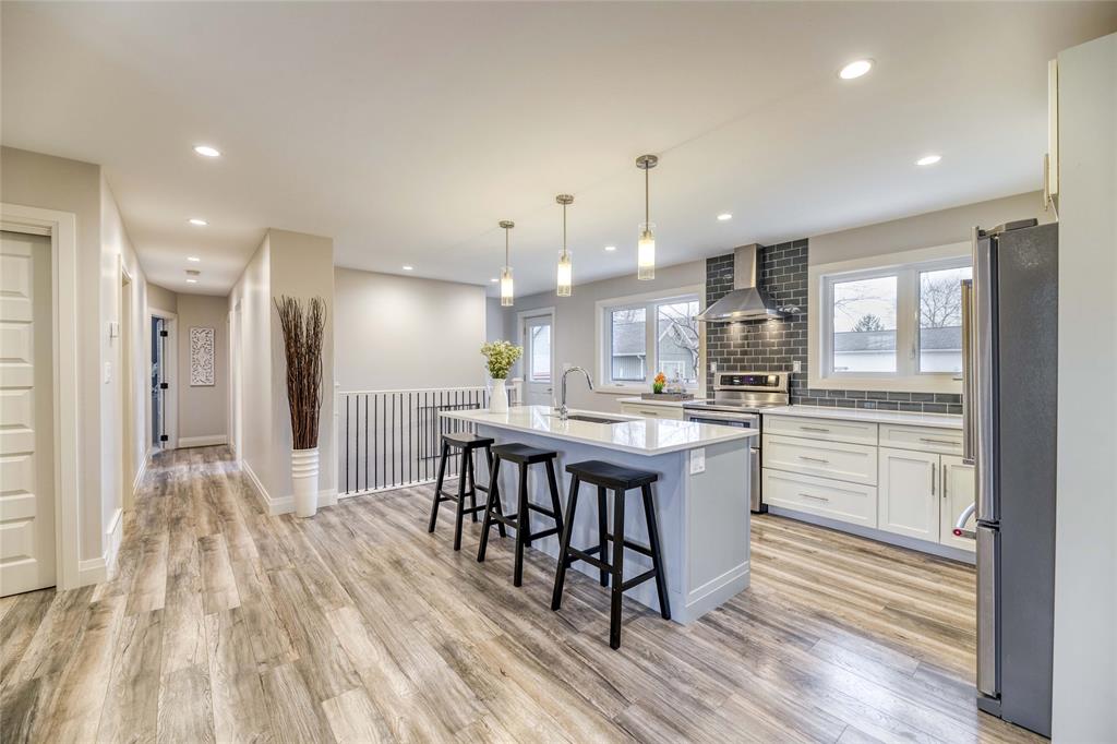 33 MAC DONALD Street, Lambton Shores, Ontario, Canada