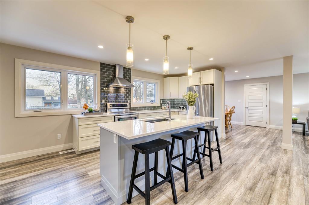 33 MAC DONALD Street, Lambton Shores, Ontario, Canada