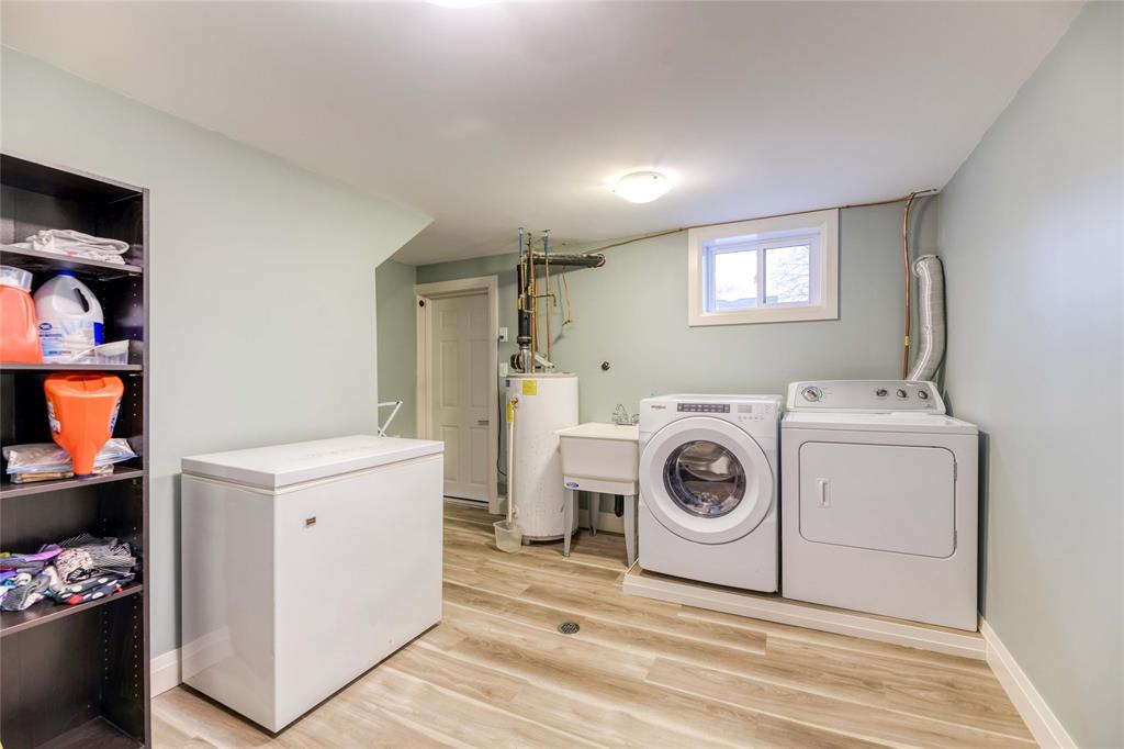 33 MAC DONALD Street, Lambton Shores, Ontario, Canada