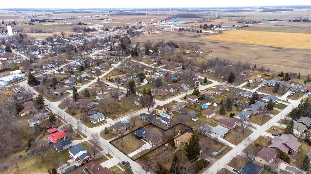 33 MAC DONALD Street, Lambton Shores, Ontario, Canada