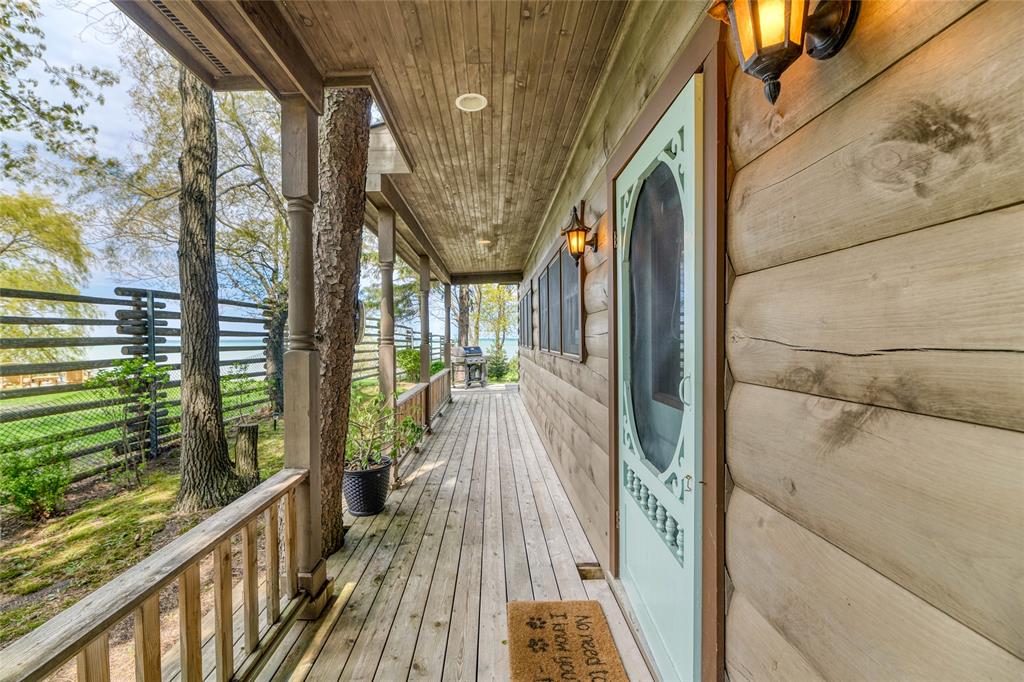 1672 LAKESHORE Road, Sarnia, Ontario, Canada