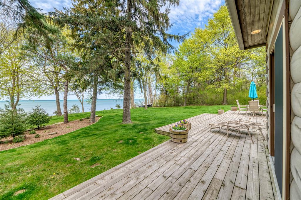 1672 LAKESHORE Road, Sarnia, Ontario, Canada