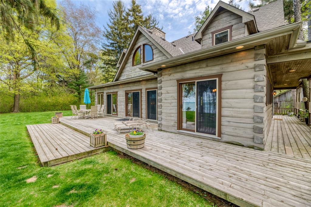 1672 LAKESHORE Road, Sarnia, Ontario, Canada