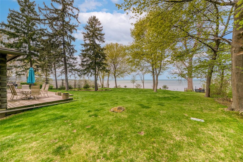 1672 LAKESHORE Road, Sarnia, Ontario, Canada