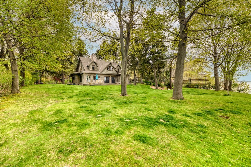 1672 LAKESHORE Road, Sarnia, Ontario, Canada
