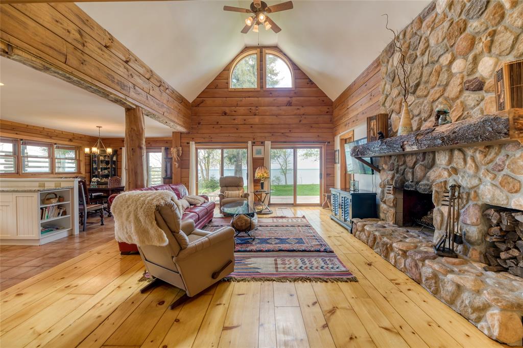 1672 LAKESHORE Road, Sarnia, Ontario, Canada