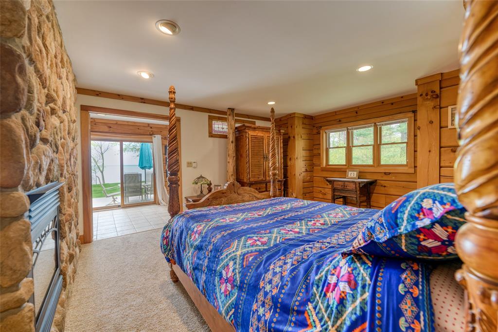 1672 LAKESHORE Road, Sarnia, Ontario, Canada