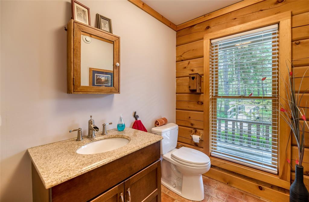 1672 LAKESHORE Road, Sarnia, Ontario, Canada