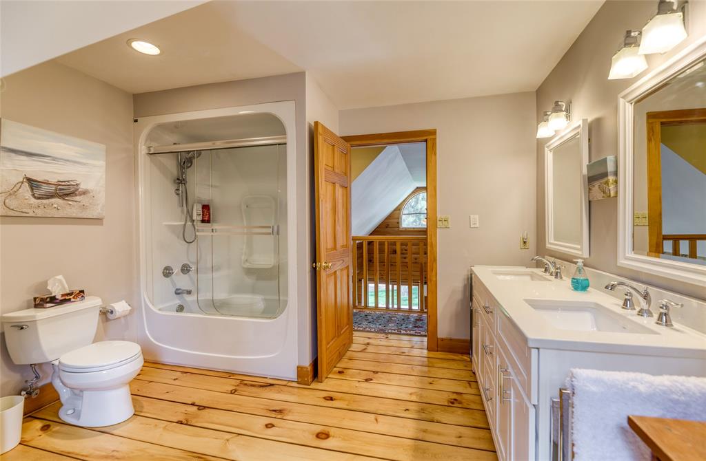 1672 LAKESHORE Road, Sarnia, Ontario, Canada