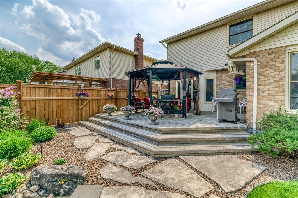 2832 STONEY CREEK Drive, Sarnia, Ontario, Canada