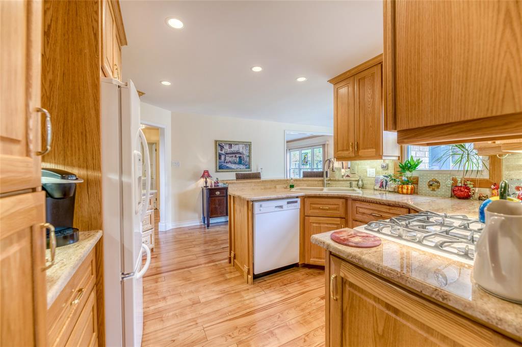 2832 STONEY CREEK Drive, Sarnia, Ontario, Canada