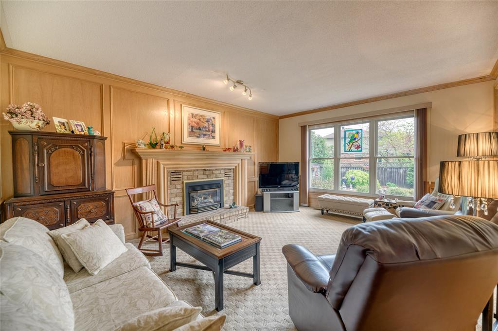 2832 STONEY CREEK Drive, Sarnia, Ontario, Canada