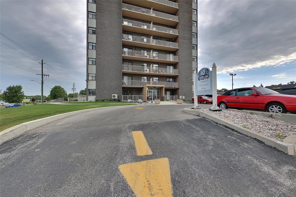 10 DERBY Lane Unit# 506, Sarnia, Ontario, Canada