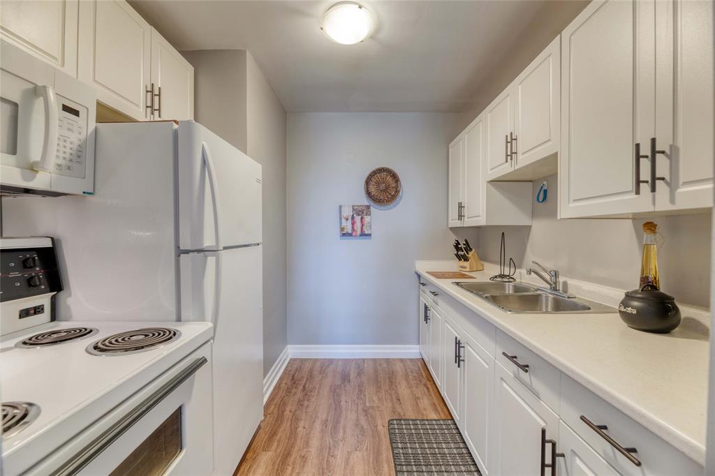 10 DERBY Lane Unit# 506, Sarnia, Ontario, Canada