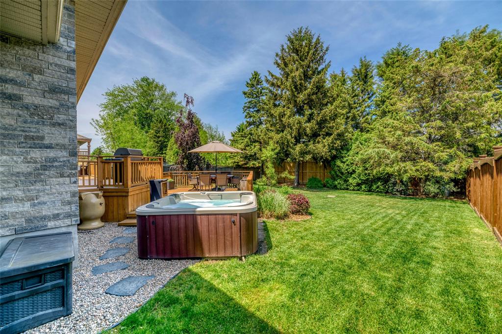 2992 FRANCES Lane, Sarnia, Ontario, Canada
