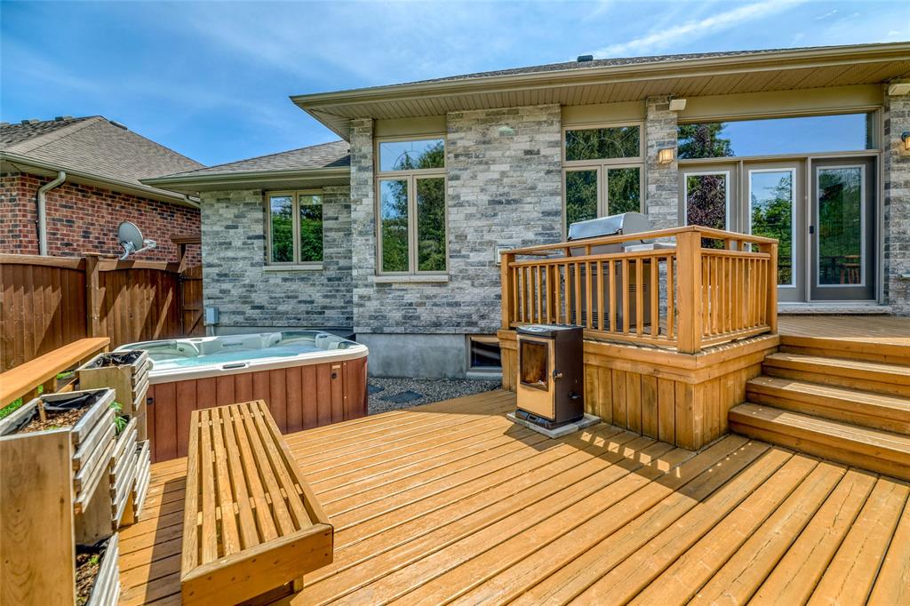 2992 FRANCES Lane, Sarnia, Ontario, Canada