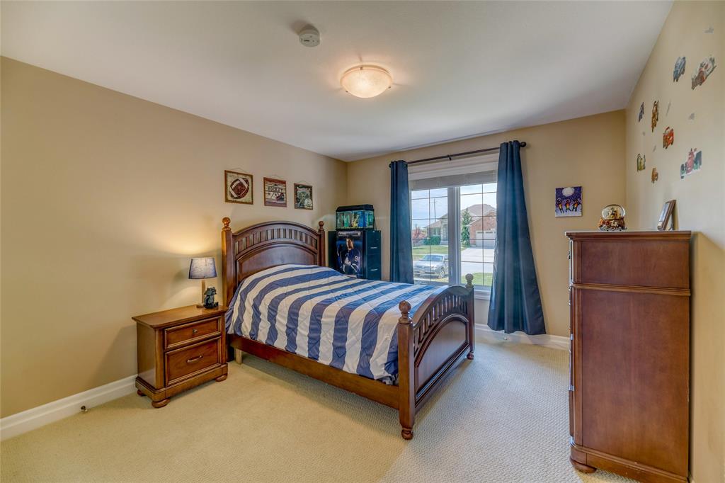 2992 FRANCES Lane, Sarnia, Ontario, Canada