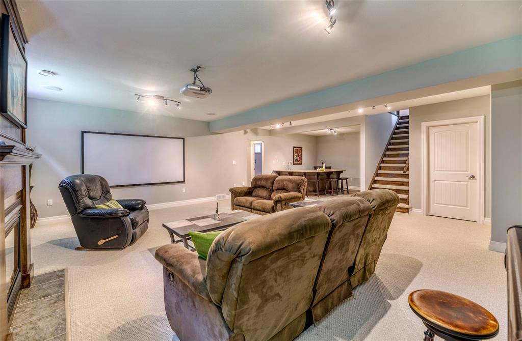 2992 FRANCES Lane, Sarnia, Ontario, Canada