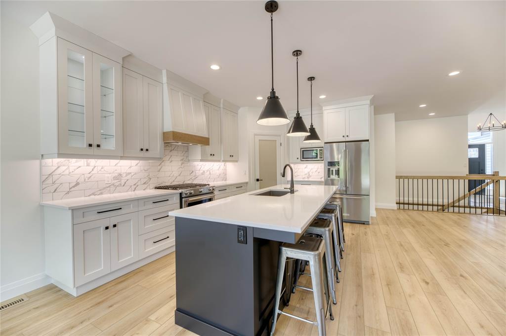 6720 LINCOLNSHIRE Court, Plympton-Wyoming, Ontario, Canada