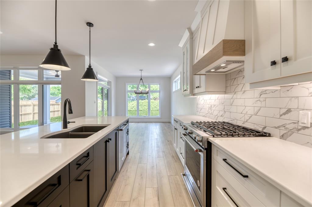 6720 LINCOLNSHIRE Court, Plympton-Wyoming, Ontario, Canada