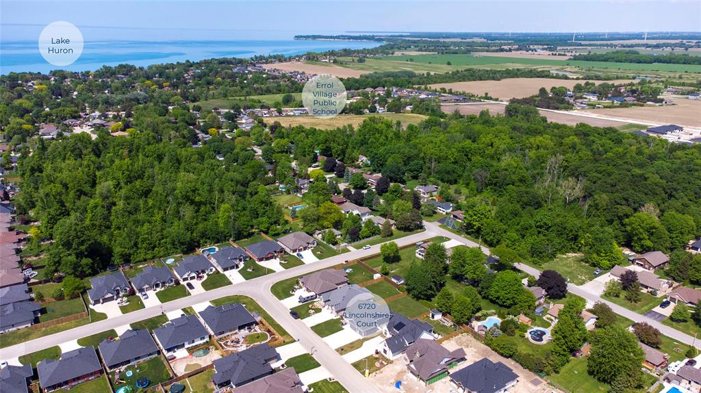 6720 LINCOLNSHIRE Court, Plympton-Wyoming, Ontario, Canada