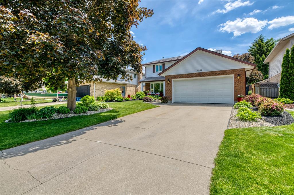 2501 WESTFIELD Close, Sarnia, Ontario, Canada