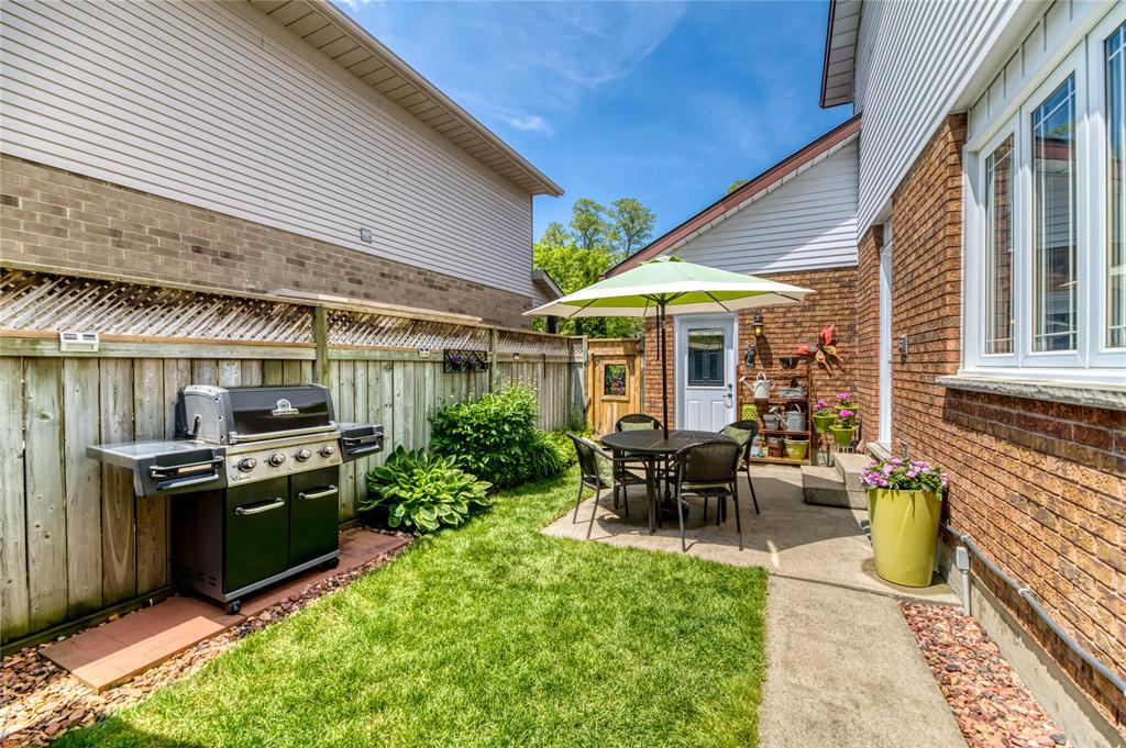 2501 WESTFIELD Close, Sarnia, Ontario, Canada