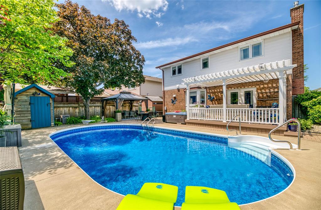 2501 WESTFIELD Close, Sarnia, Ontario, Canada