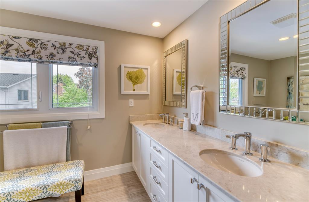 2501 WESTFIELD Close, Sarnia, Ontario, Canada