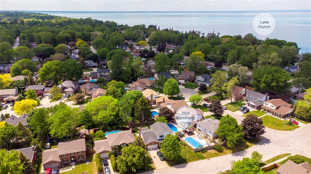 2501 WESTFIELD Close, Sarnia, Ontario, Canada