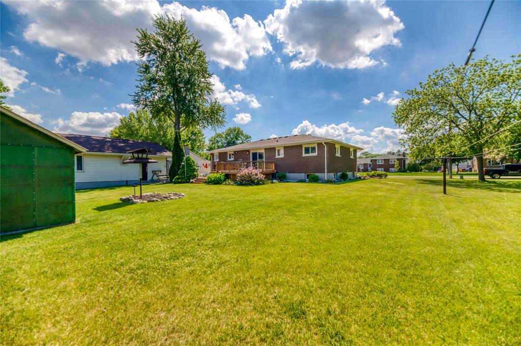 1694 THURSTON Road, Sarnia, Ontario, Canada